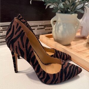 Jessica Simpson Black and Brown Animal Print Heels